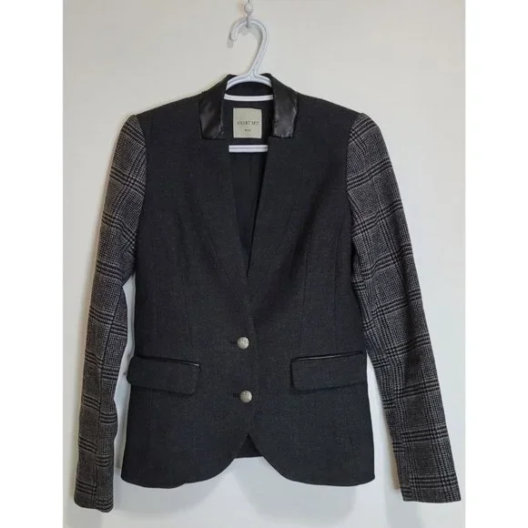 Smart Set Blazer - Picture 1 of 8